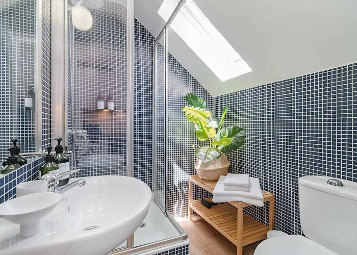 Alcantara 1br With Terrace & View *