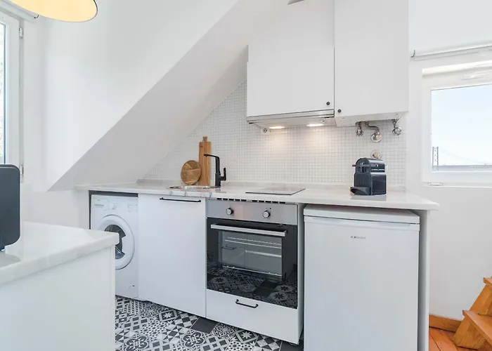 Alcantara 1br With Terrace & View * Lizbona