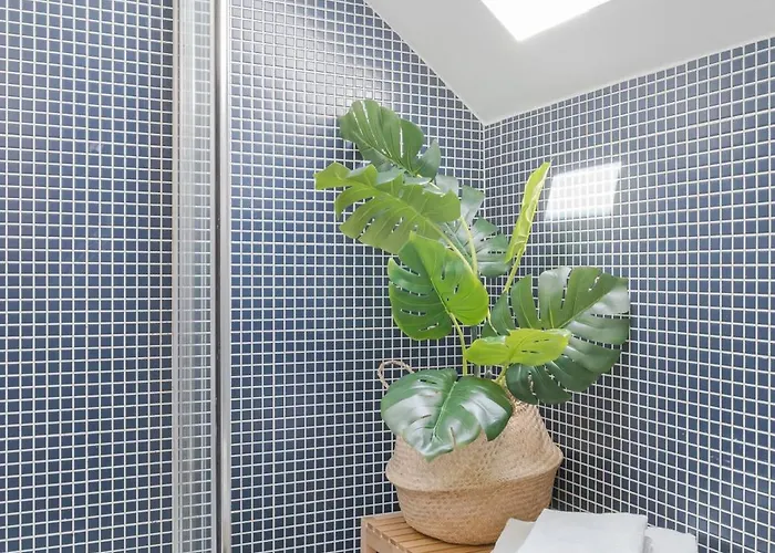 Apartament Alcantara 1br With Terrace & View