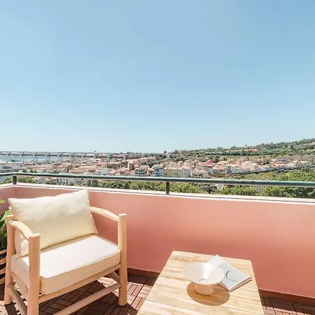 Alcantara 1br With Terrace & View 리스본