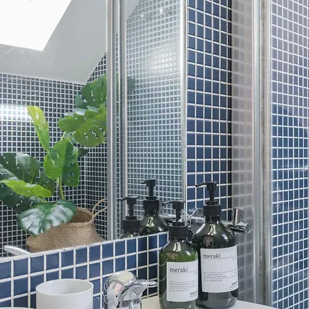 Alcantara 1br With Terrace & View شقة *