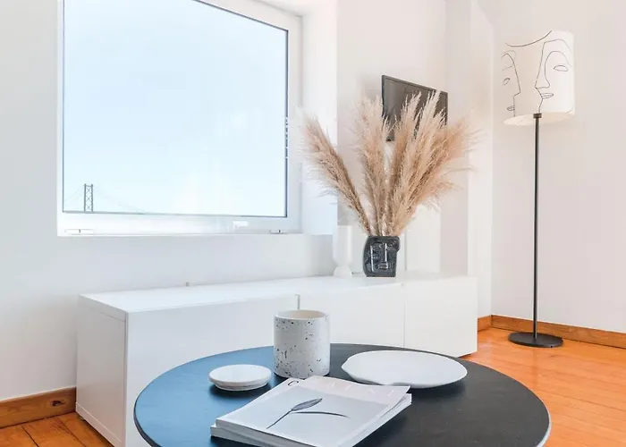 Alcantara 1br With Terrace & View Apartment Lisbon