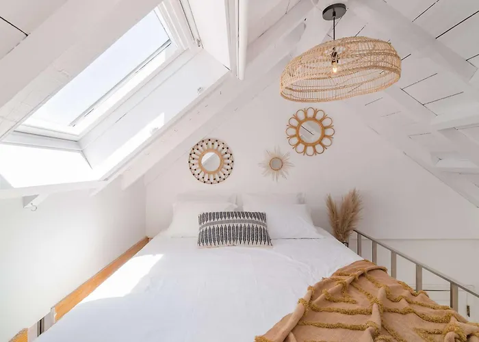 Alcantara 1br With Terrace & View Appartement *