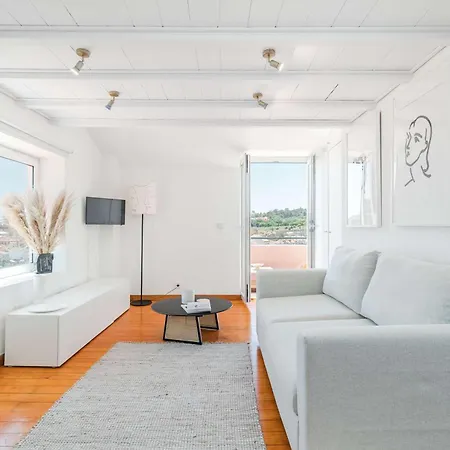 Alcantara 1br With Terrace & View 리스본
